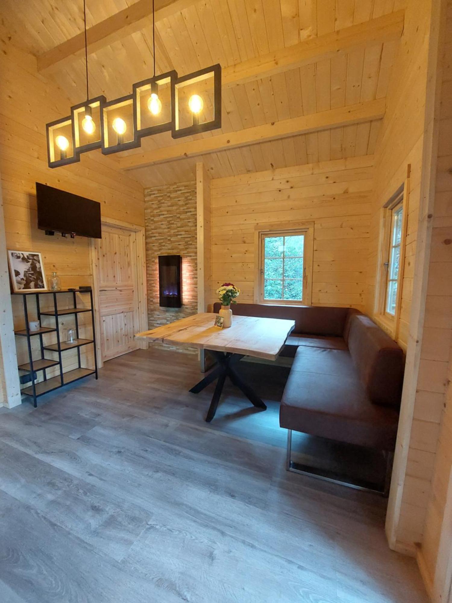 Апартаменты Tiny House Am Teich Garnsdorf Экстерьер фото